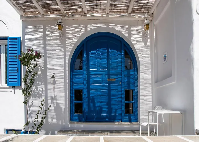 Livadia Seaside Studios 11